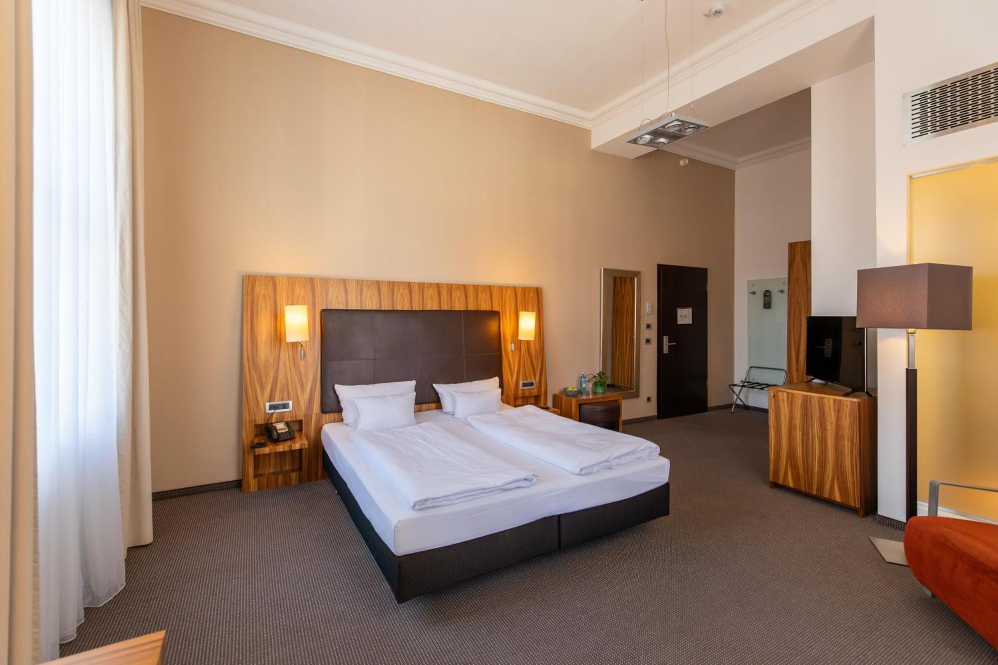 Herzogshof - Boutique-Hotel Am Dom Ratyzbona Zewnętrze zdjęcie