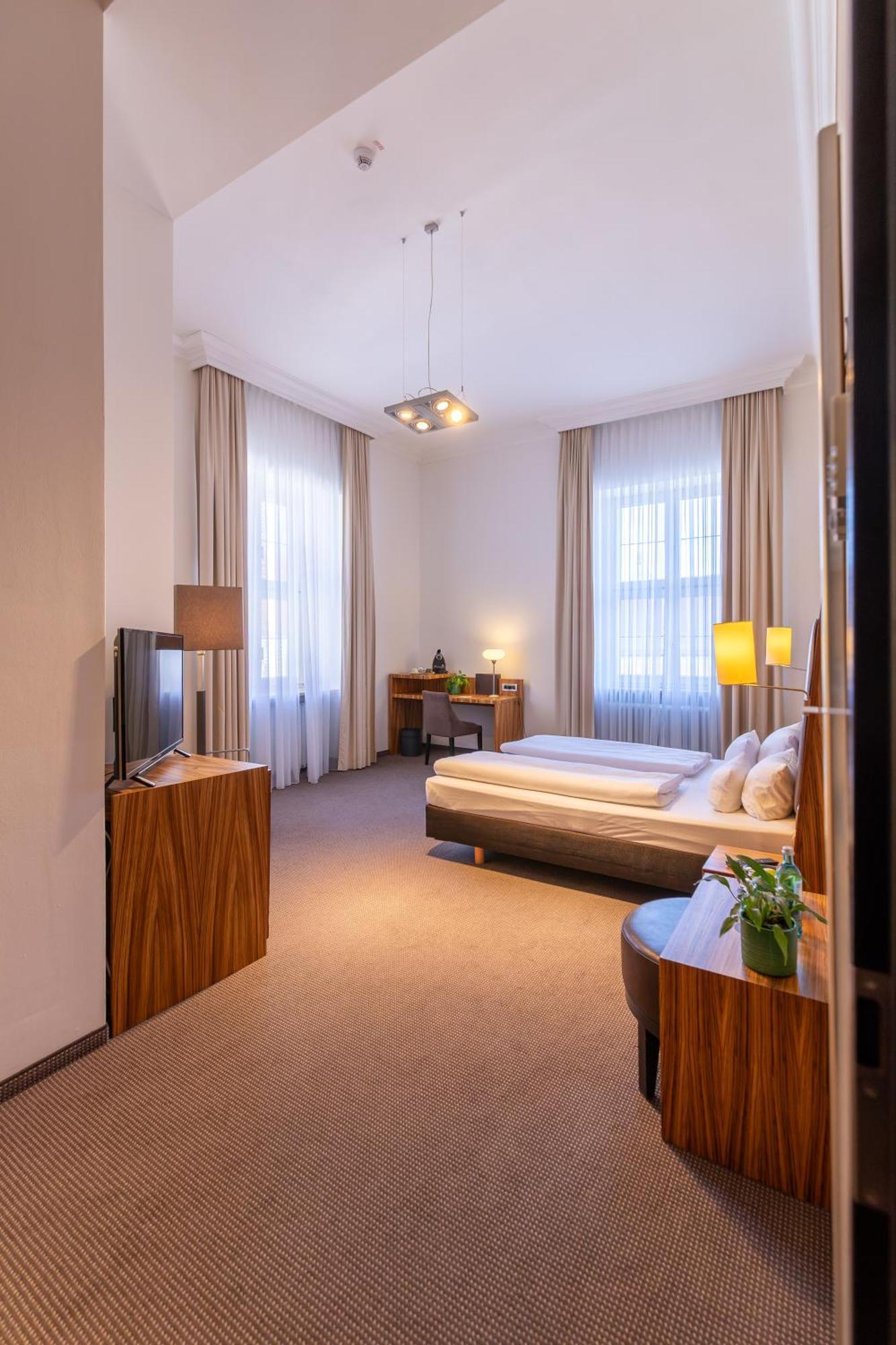 Herzogshof - Boutique-Hotel Am Dom Ratyzbona Zewnętrze zdjęcie